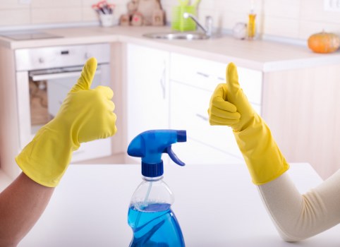 Professional curtain cleaning service for E8 homes and flats