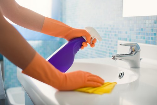 Mattress cleaning for rental property turnaround in E8